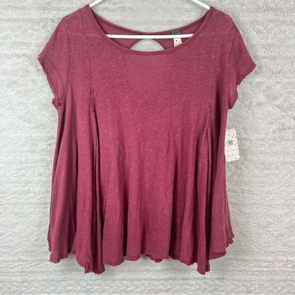 NWT We The Free FREE PEOPLE Shiraz Red Top Small Boho Swing Layer Short Sleeve - Picture 1 of 16